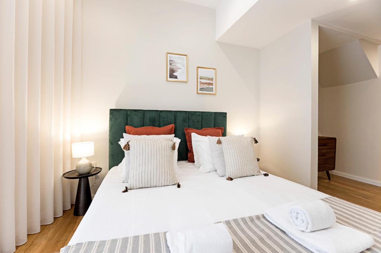 Brand New 4Br W/ 200Yrs Of History In Central Porto By Lovelystay Bagian luar foto