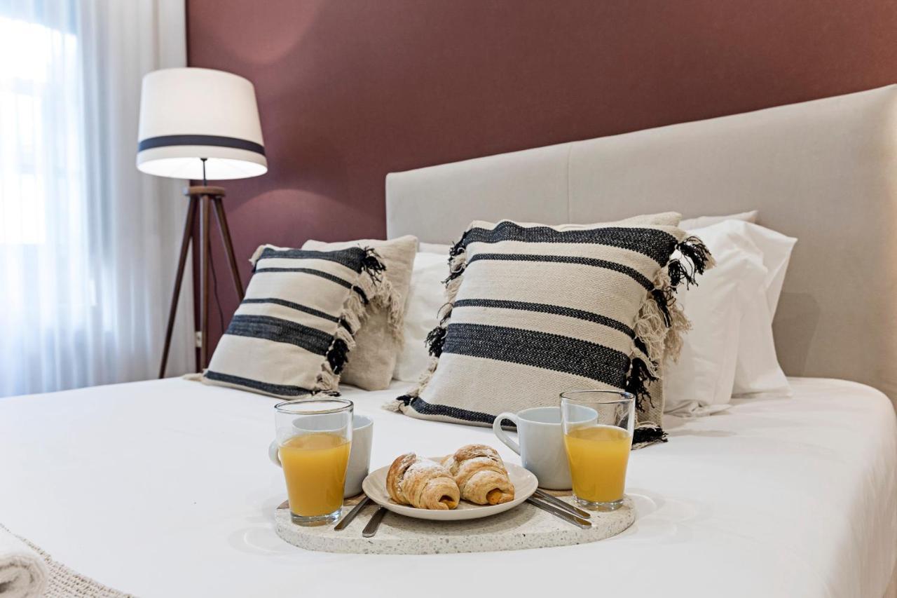 Brand New 4Br W/ 200Yrs Of History In Central Porto By Lovelystay Bagian luar foto