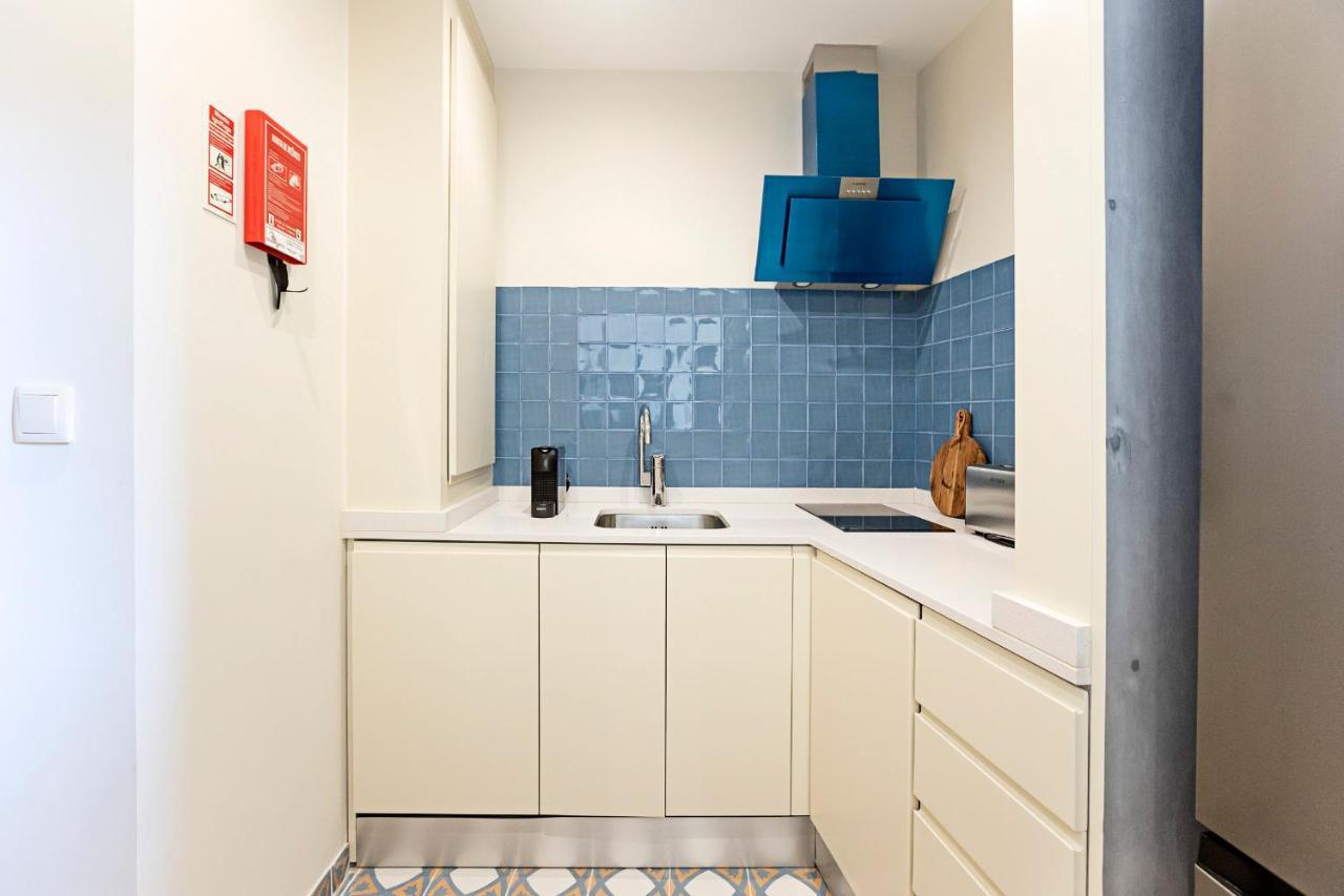 Brand New 4Br W/ 200Yrs Of History In Central Porto By Lovelystay Bagian luar foto